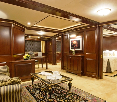 Teleost Master Cabin saloon